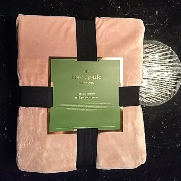 BNP Kate Spade Ultra Soft Blush Pink Blanket Throw - Picture 2 of 2